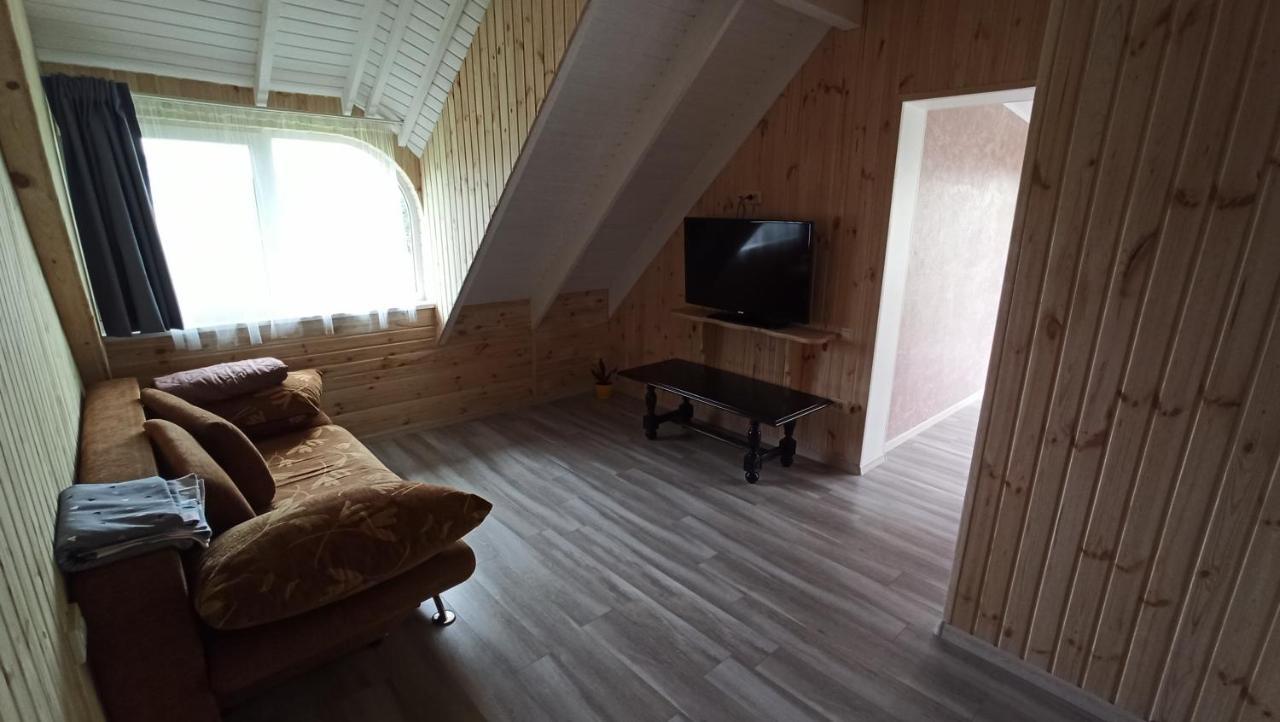 Eco House Hotel Tjornomorsk Eksteriør billede