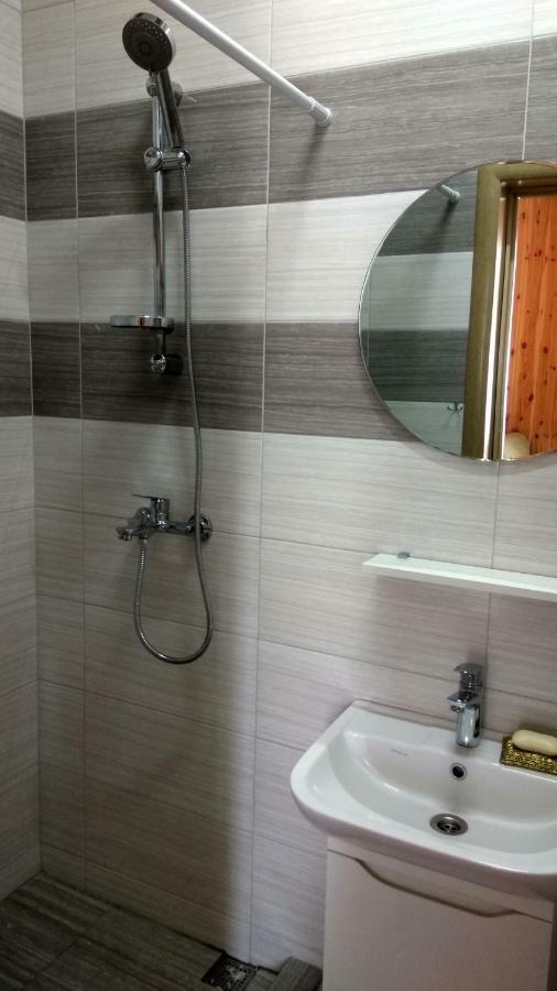 Eco House Hotel Tjornomorsk Eksteriør billede