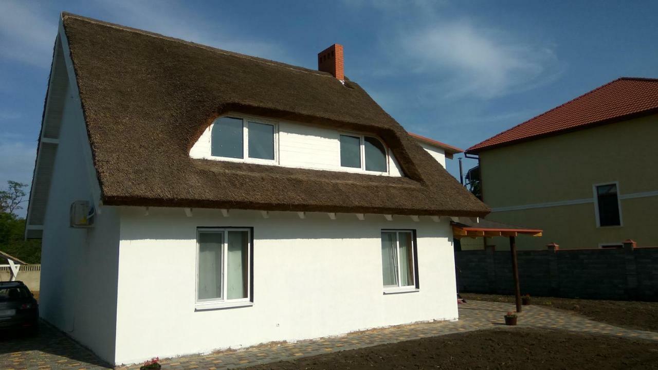 Eco House Hotel Tjornomorsk Eksteriør billede