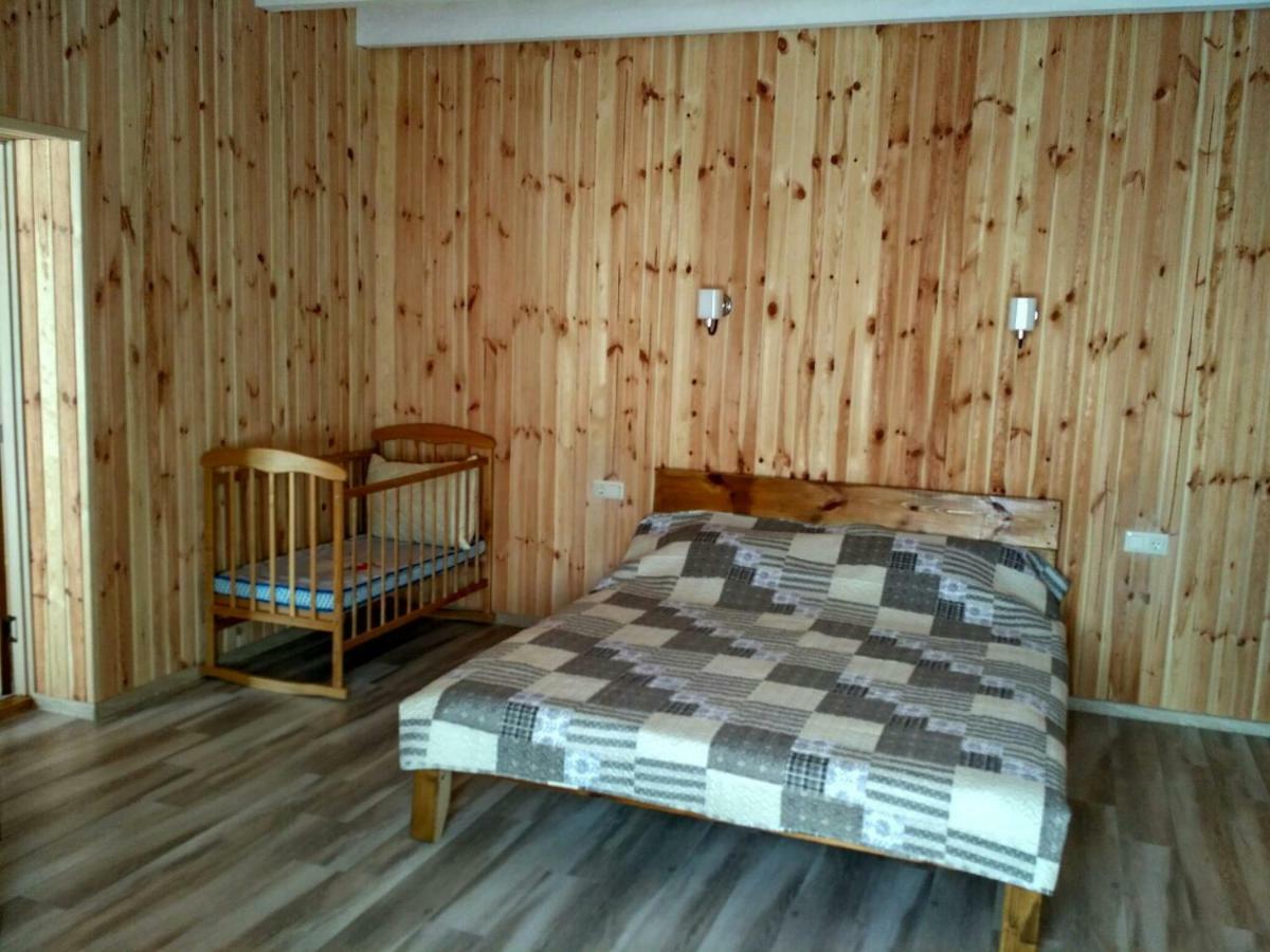 Eco House Hotel Tjornomorsk Eksteriør billede