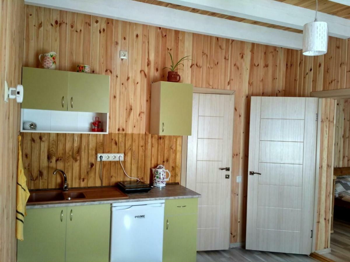 Eco House Hotel Tjornomorsk Eksteriør billede